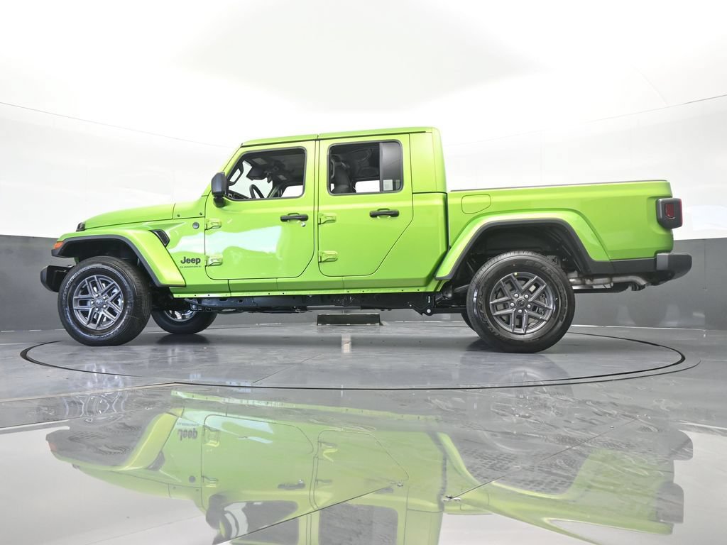 Used 2025 Jeep Gladiator Sport AWD/4WD image 52