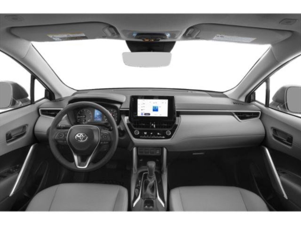 Used 2024 Toyota Corolla Cross LE image 9