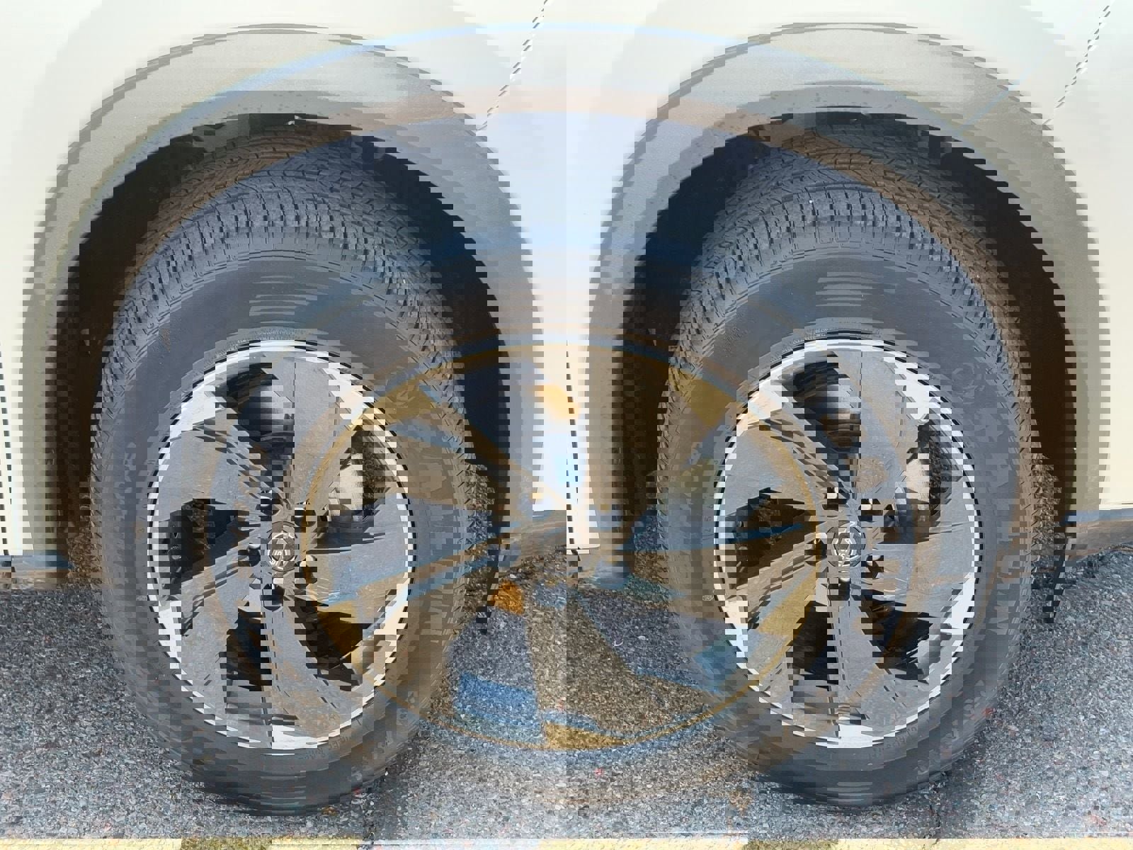 Certified 2025 Nissan Rogue SV image 8