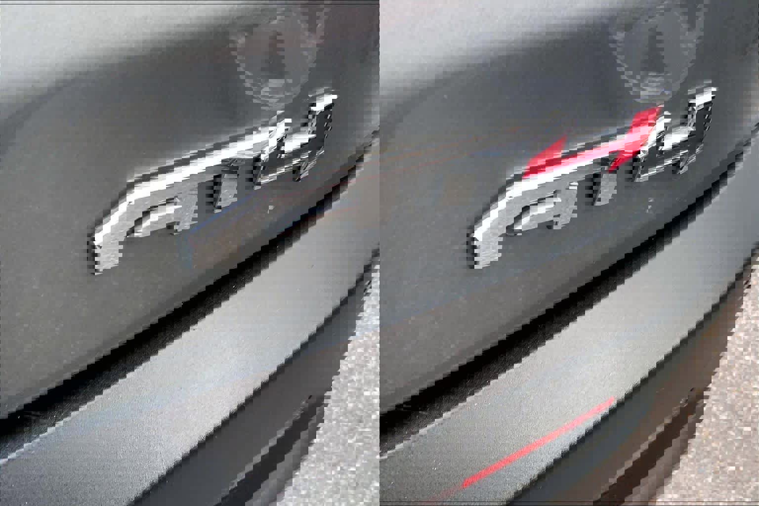 Used 2023 GMC Acadia AT4 w/ Technology Package image 8