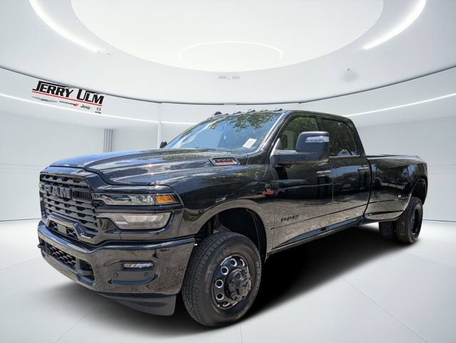 New 2026 RAM 3500 Big Horn AWD/4WD image 7