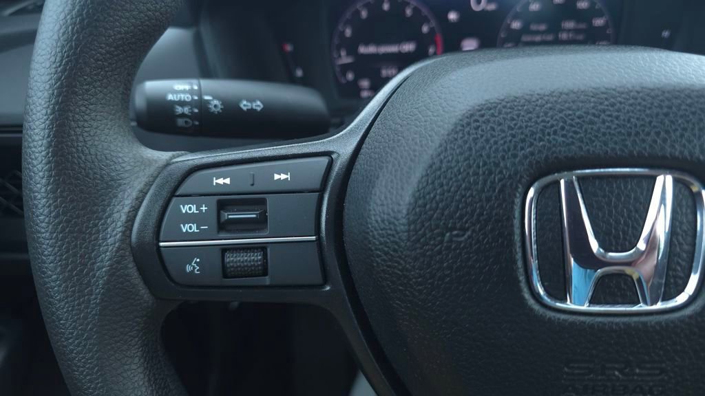 Certified 2025 Honda Accord SE image 27