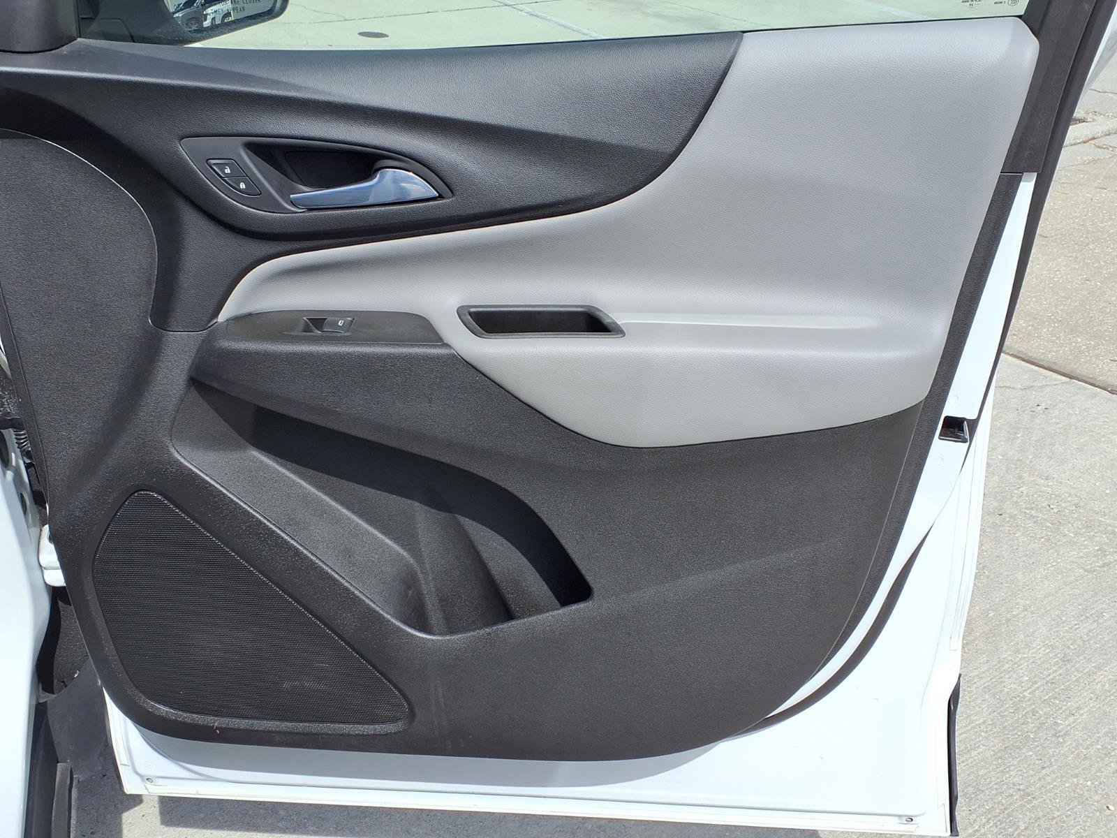 Used 2020 Chevrolet Equinox LS image 10