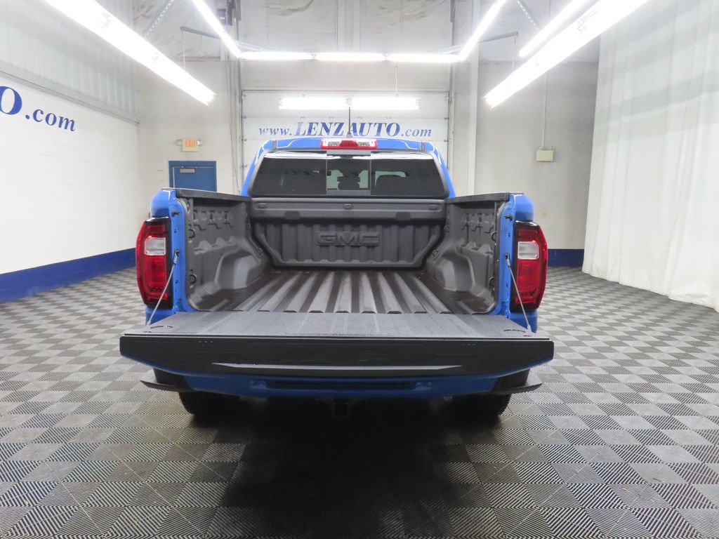 Used 2025 GMC Canyon Elevation AWD/4WD image 31