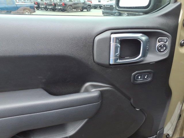 New 2026 Jeep Gladiator Rubicon w/ Safety Group image 5