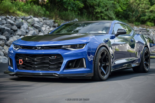 Used 2021 Chevrolet Camaro ZL1 RWD image 14
