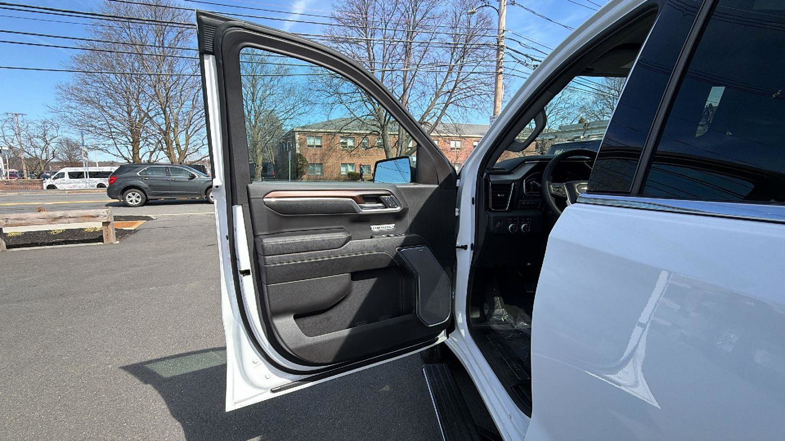 Used 2024 GMC Sierra 1500 Denali w/ Denali Reserve Package image 13