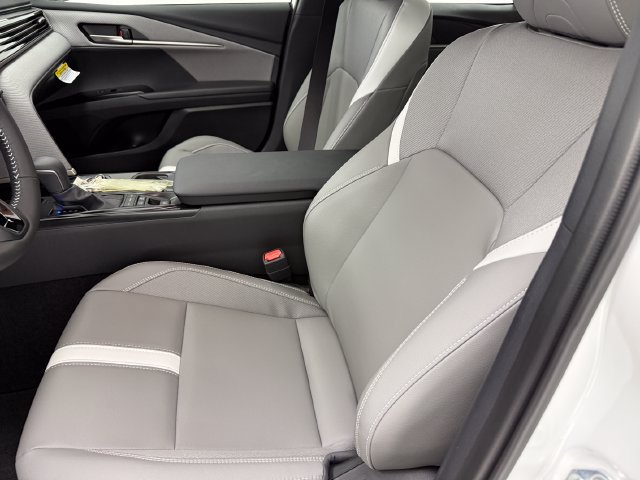 New 2026 Toyota Camry SE w/ Multimedia Upgrade Package FWD image 27