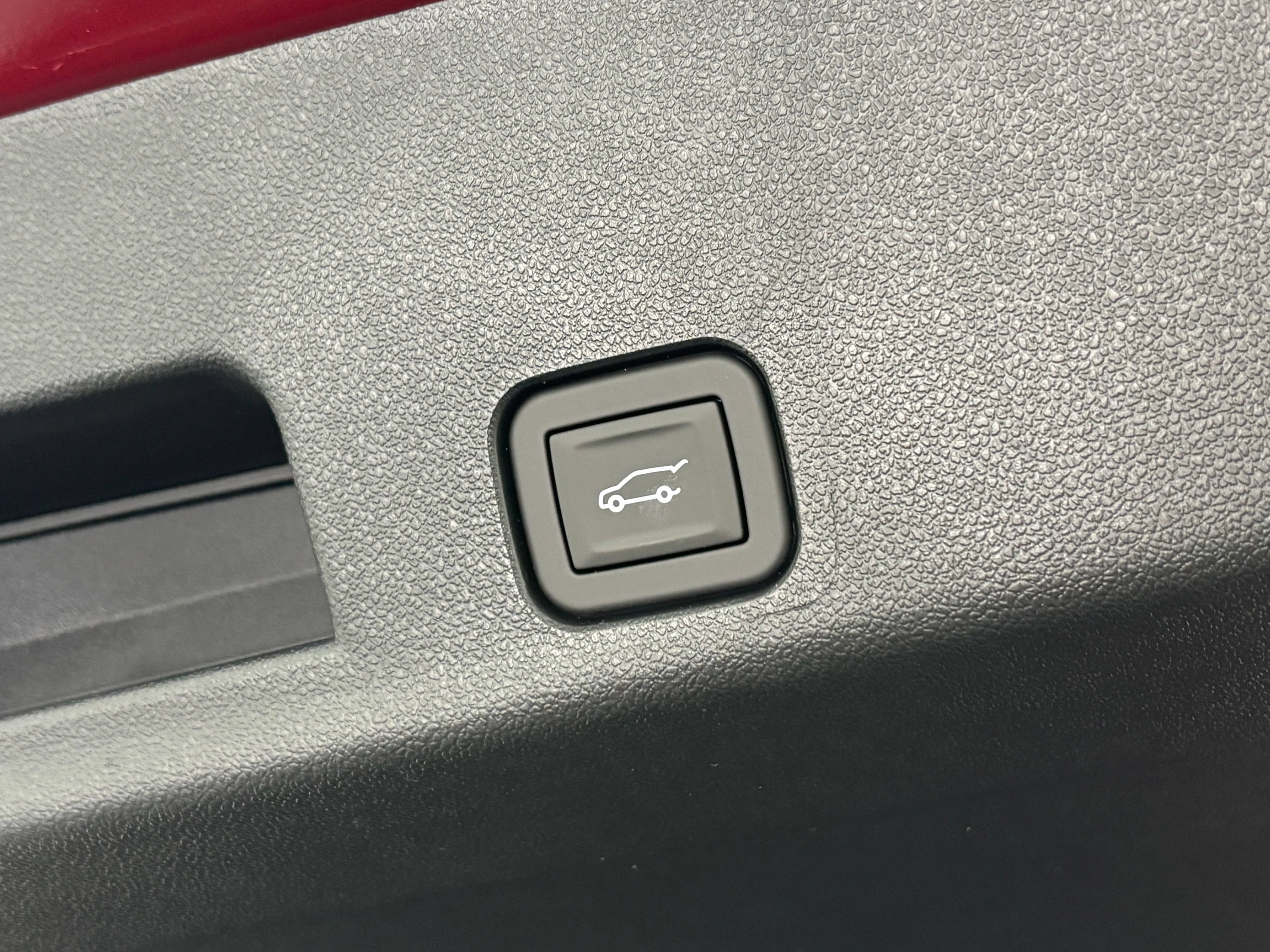 New 2026 GMC Acadia Denali Ultimate w/ LPO, Floor Liner Package AWD/4WD image 14