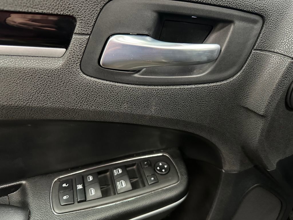 Used 2023 Chrysler 300 S RWD image 18