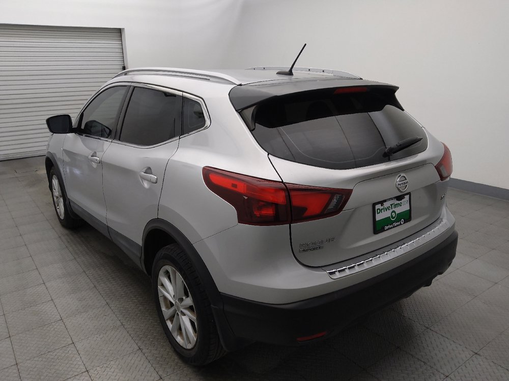 Used 2018 Nissan Rogue Sport SV FWD image 5