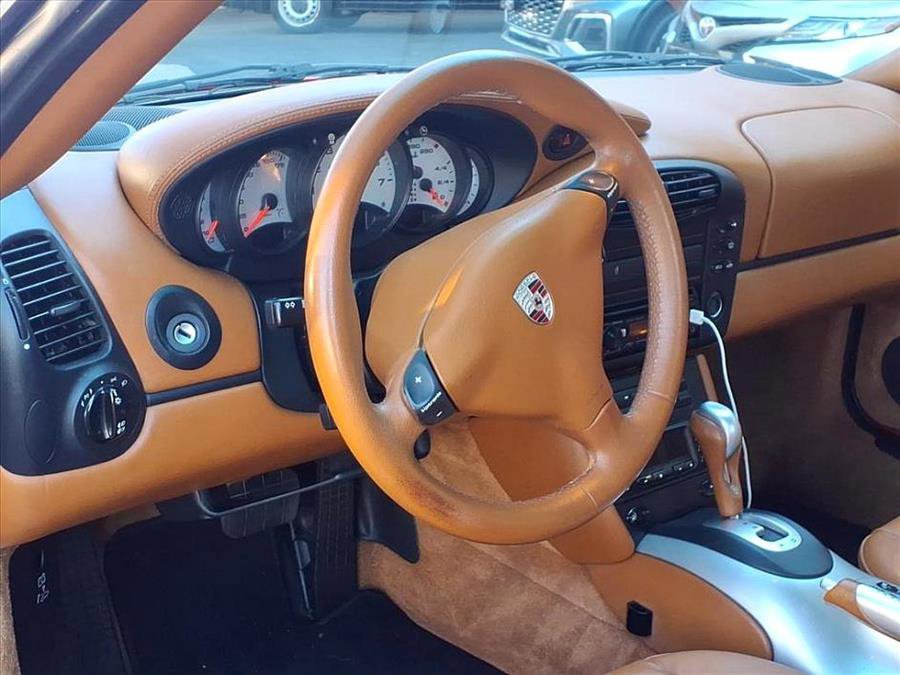 Used 2001 Porsche 911 Cabriolet image 20