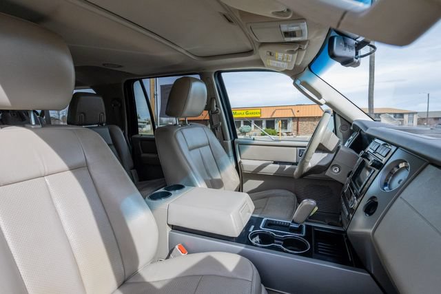Used 2014 Ford Expedition EL Limited w/ Equipment Group 301A AWD/4WD image 23