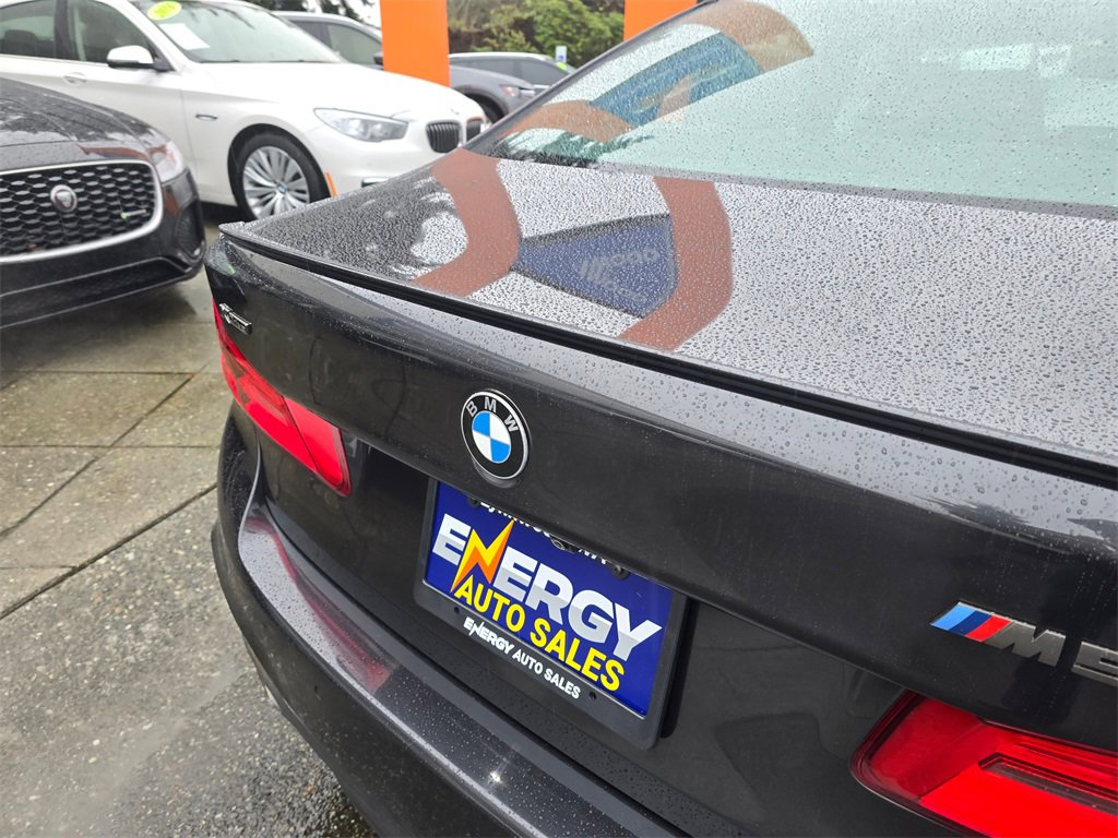 Used 2020 BMW M550i xDrive image 17