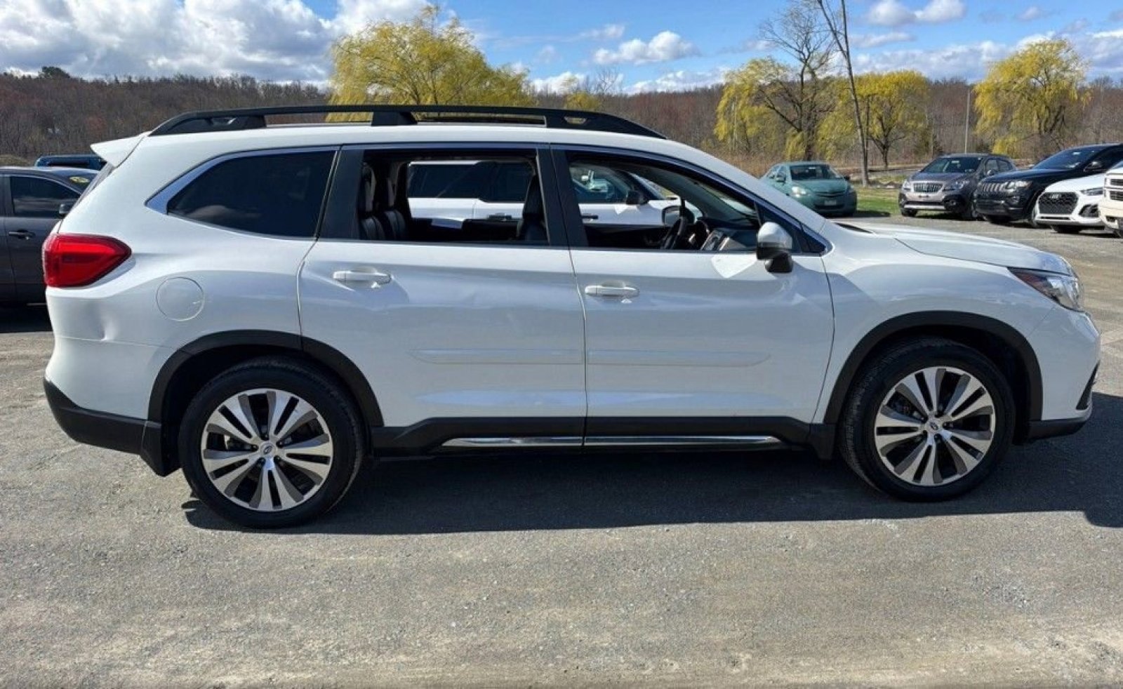 Used 2021 Subaru Ascent Limited w/ Technology Package image 4