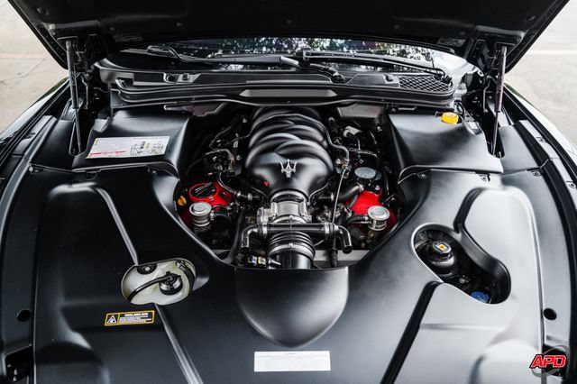 Used 2018 Maserati GranTurismo Sport RWD image 23