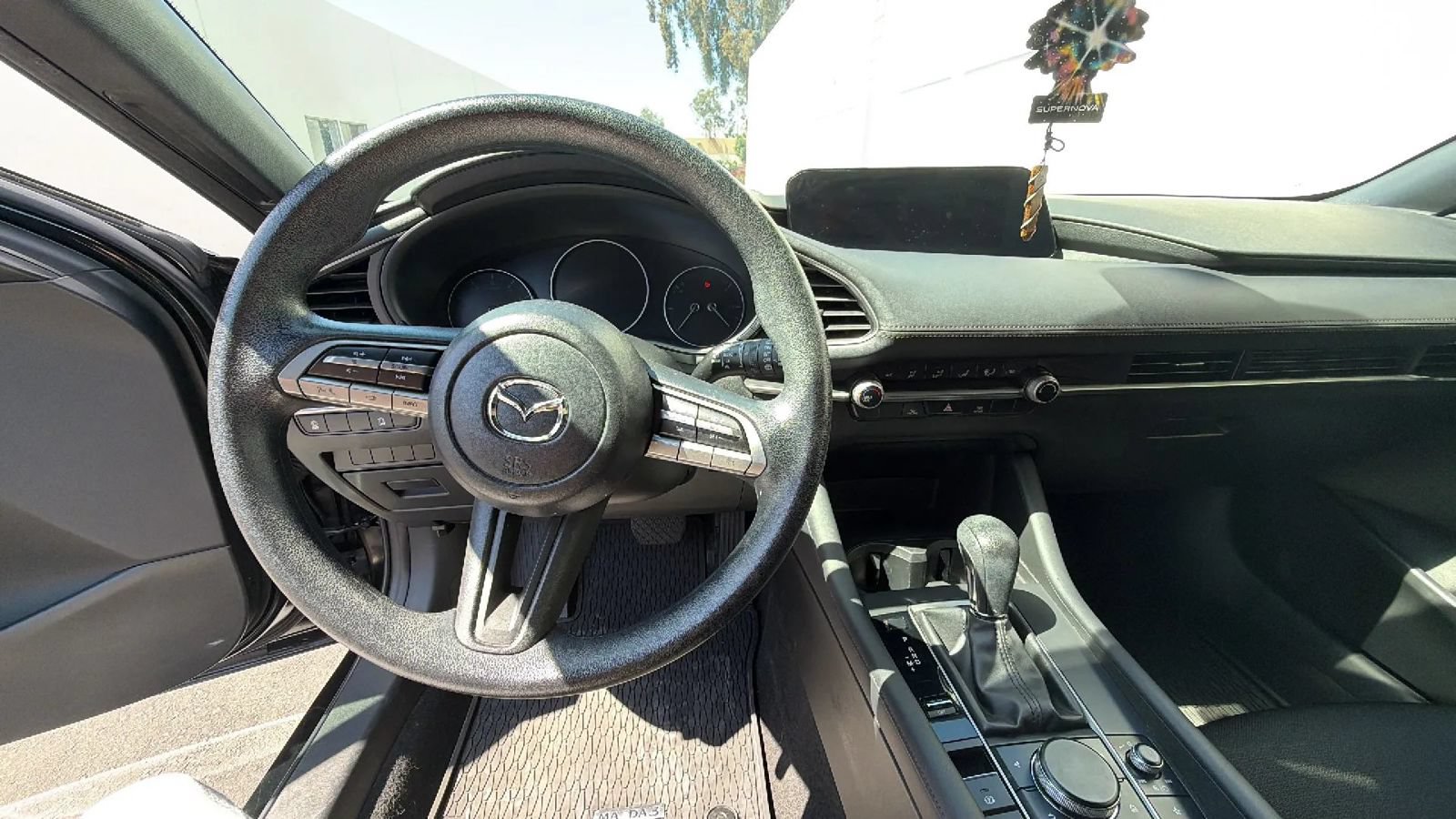 Used 2023 MAZDA MAZDA3 s FWD image 12