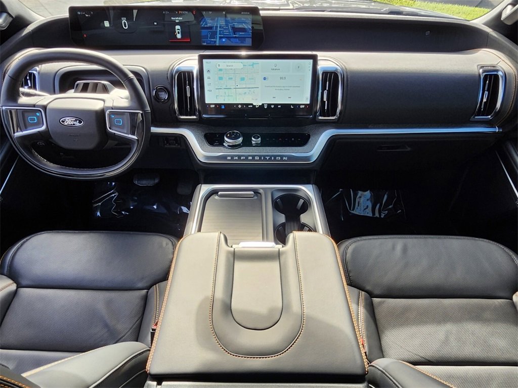 Used 2025 Ford Expedition Tremor image 6