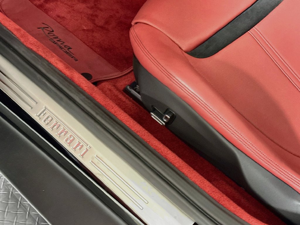 Used 2026 Ferrari Roma Spider RWD image 20