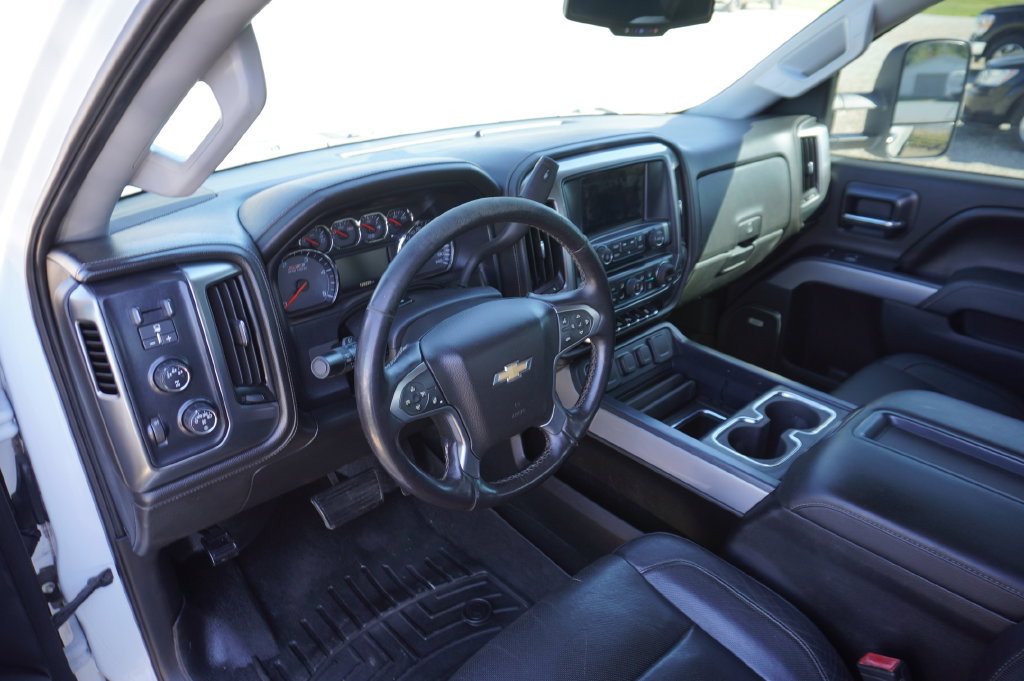 Used 2015 Chevrolet Silverado 3500 LTZ w/ Duramax Plus Package AWD/4WD image 3