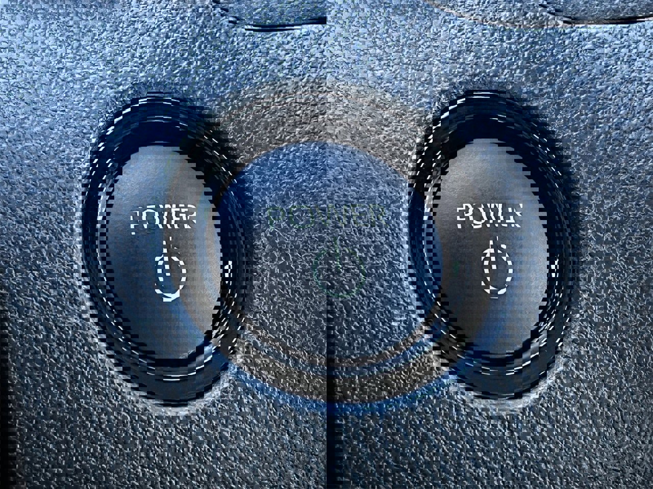 Used 2025 Toyota Camry LE image 19