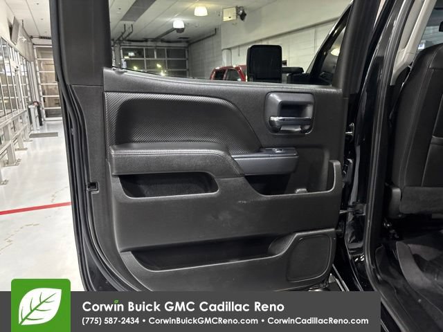 Used 2018 GMC Sierra 2500 SLT w/ All Terrain HD Package AWD/4WD image 31