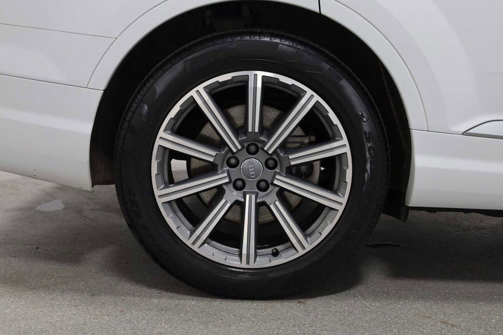 Used 2018 Audi Q7 3.0T Prestige image 35