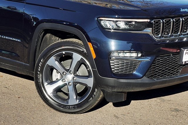 New 2023 Jeep Grand Cherokee Limited 4xe image 4