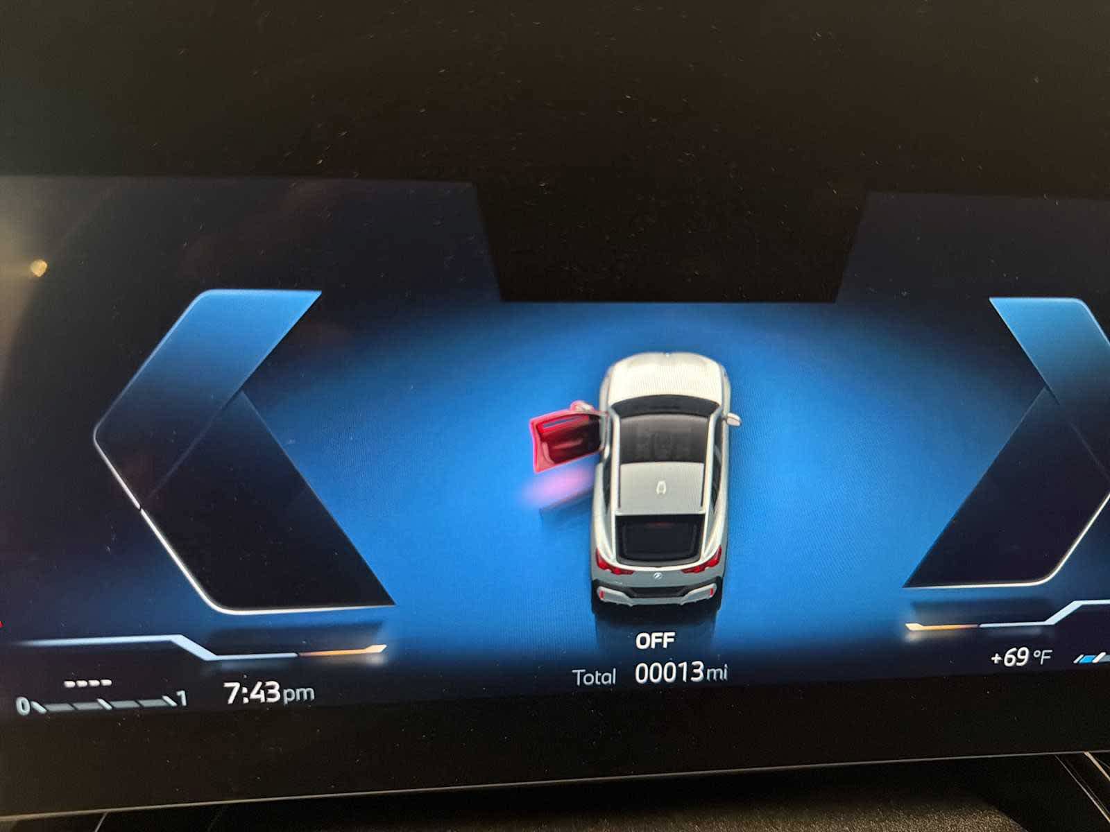 New 2026 BMW X2 xDrive28i w/ Technology Package AWD/4WD image 9