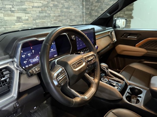 Used 2023 GMC Canyon Denali w/ Denali Black Edition image 12