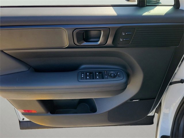 Used 2024 Hyundai Santa Fe Calligraphy image 9