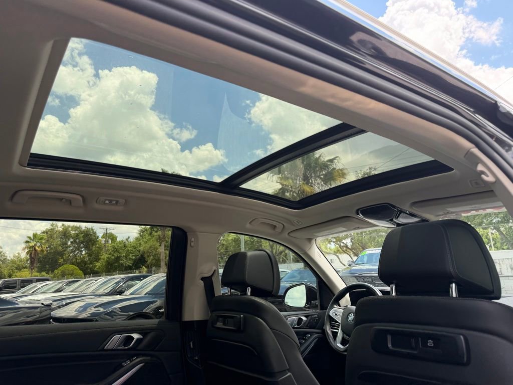 Used 2022 BMW X7 xDrive40i w/ Premium Package AWD/4WD image 33