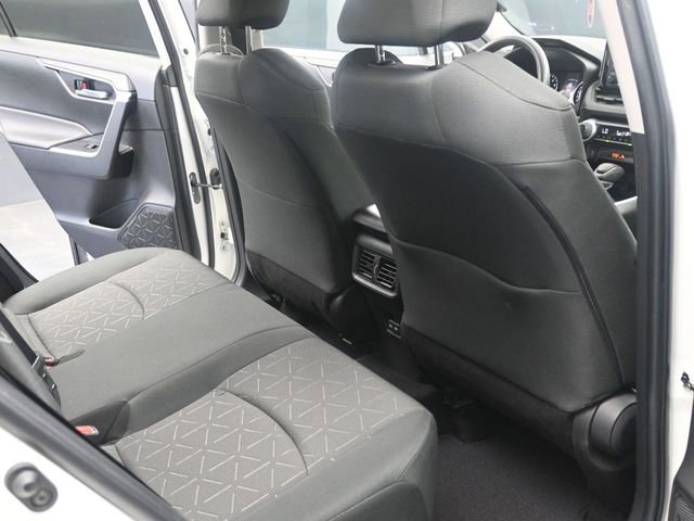 Used 2022 Toyota RAV4 XLE w/ Convenience Package image 20