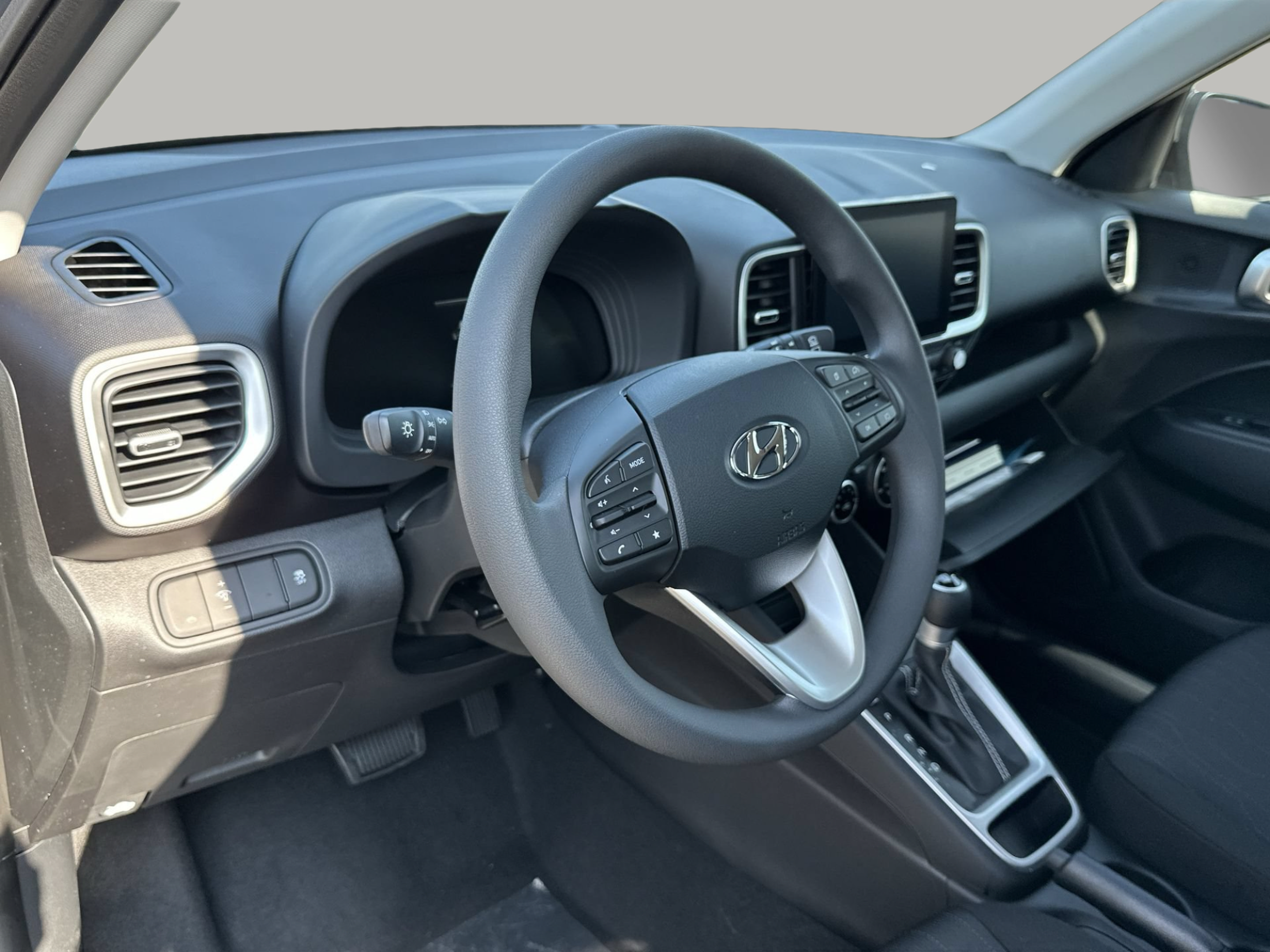 New 2026 Hyundai Venue SE FWD image 27