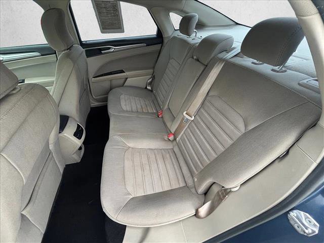 Used 2019 Ford Fusion SE image 21