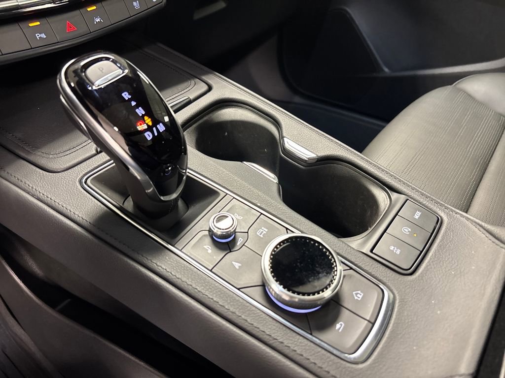 Certified 2025 Cadillac XT4 Sport image 41