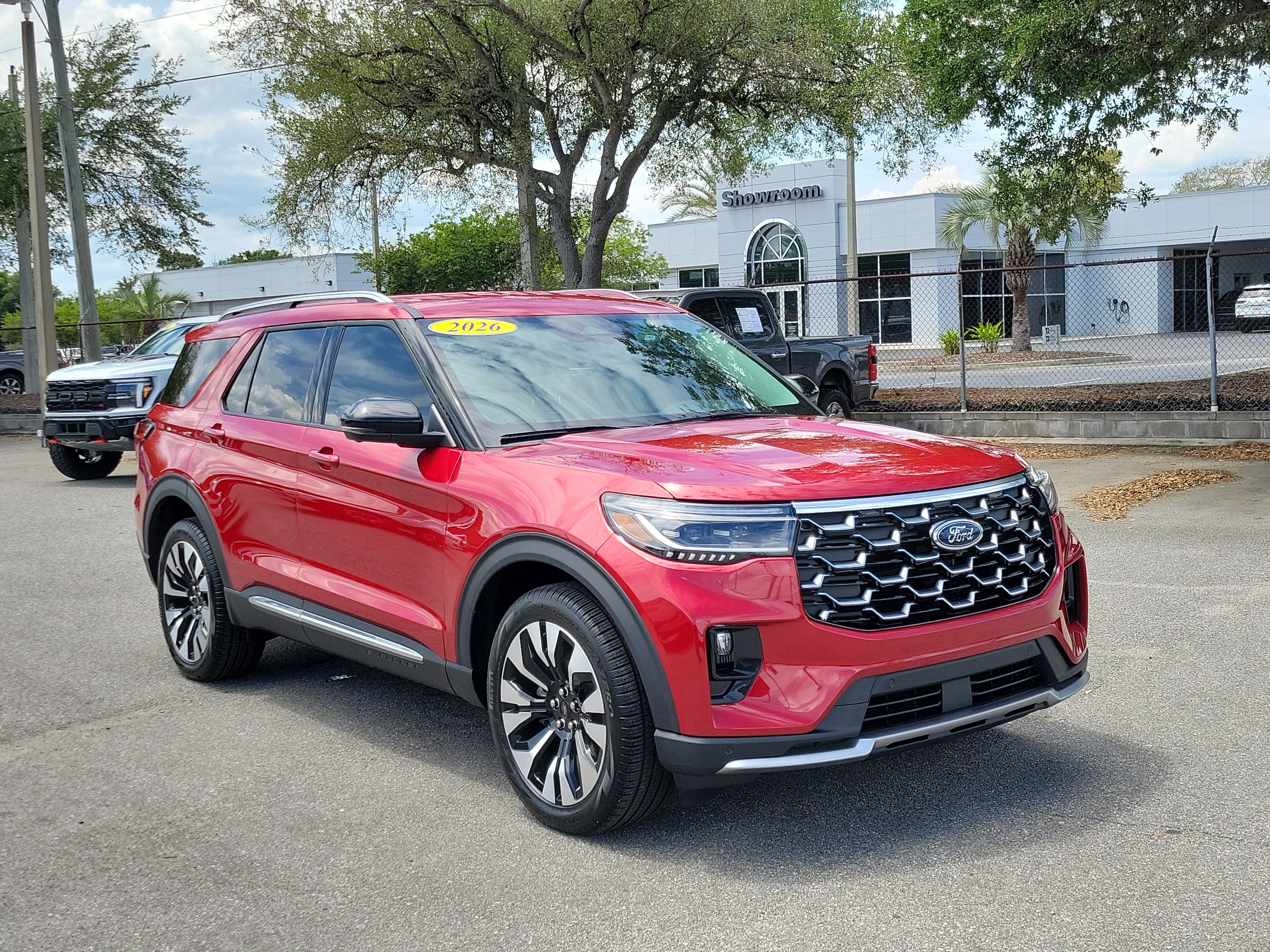 Used 2026 Ford Explorer Platinum w/ LUX Leather Package image 2