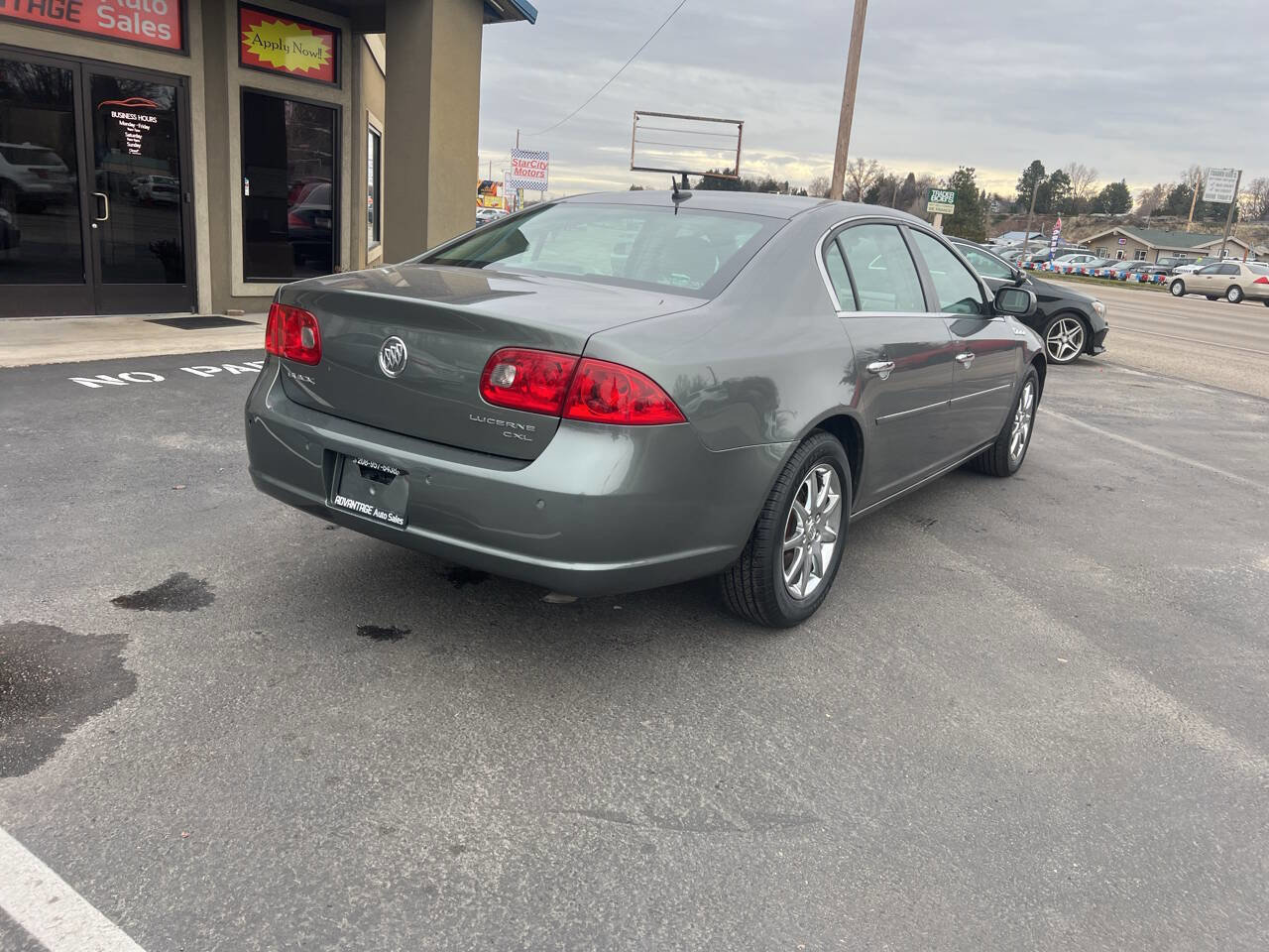 Used 2007 Buick Lucerne CXL image 8