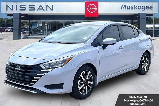 New 2025 Nissan Versa SV w/ Trunk Package FWD image 2