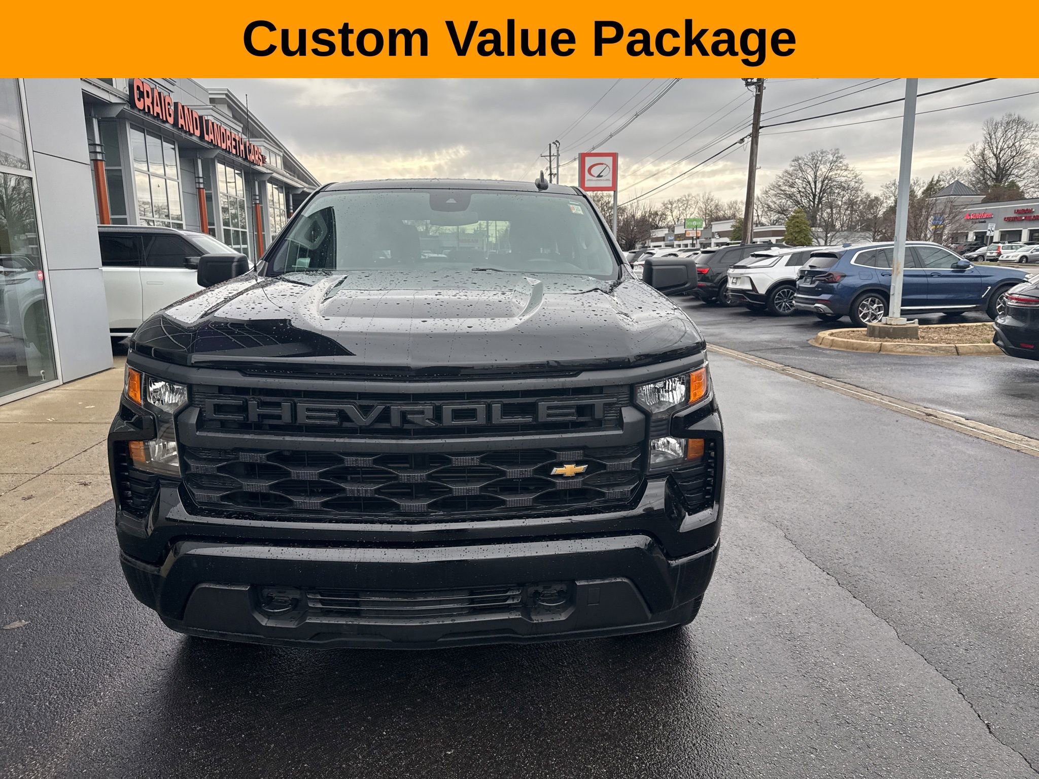 Used 2023 Chevrolet Silverado 1500 Custom image 3
