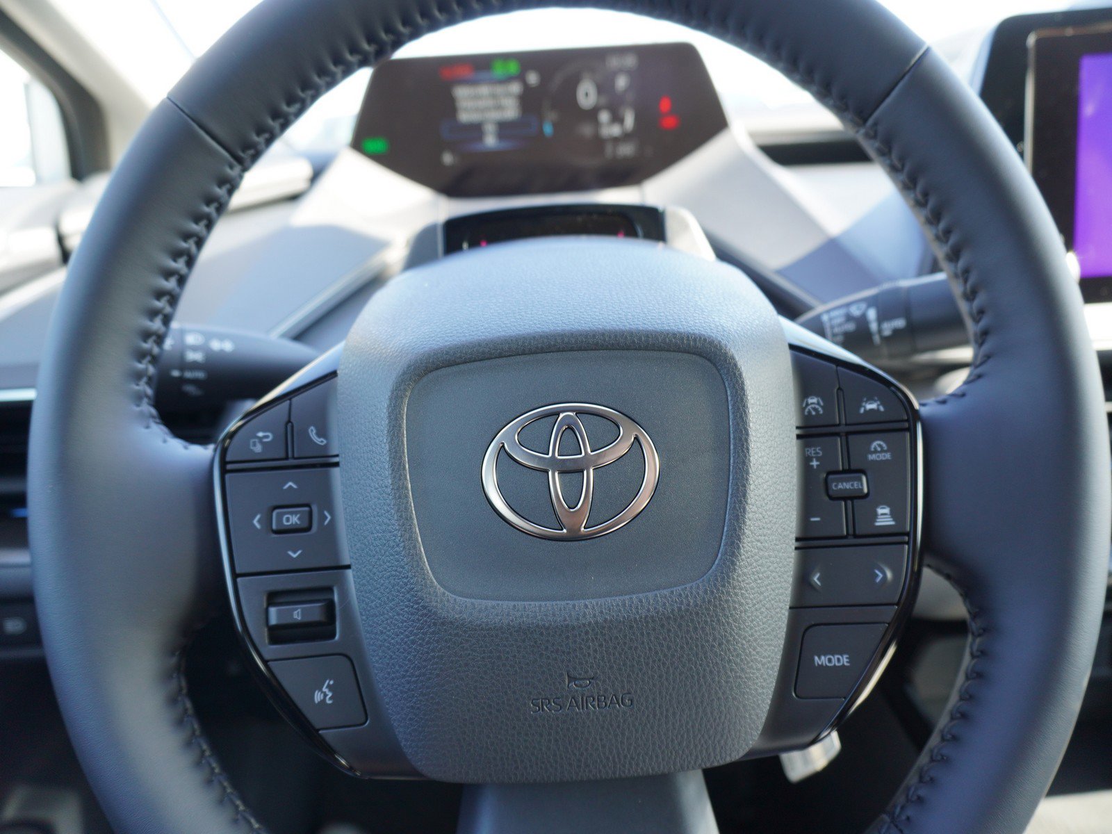 New 2026 Toyota Prius Plug-In Hybrid FWD image 23