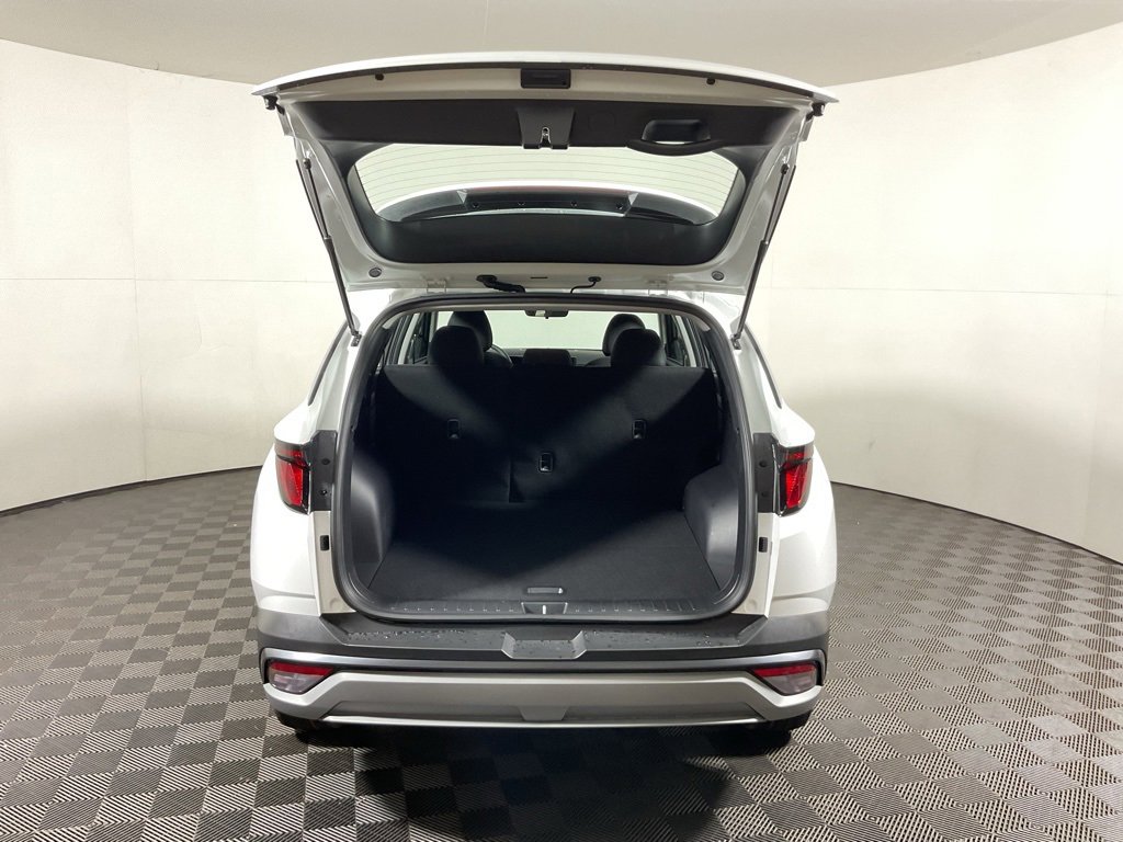 New 2026 Hyundai Tucson SE image 12