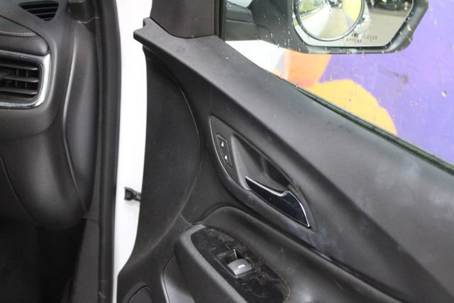Used 2023 Chevrolet Equinox Premier AWD/4WD image 11