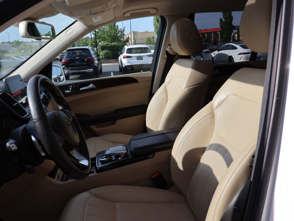 Used 2017 Mercedes-Benz GLS 450 4MATIC image 18