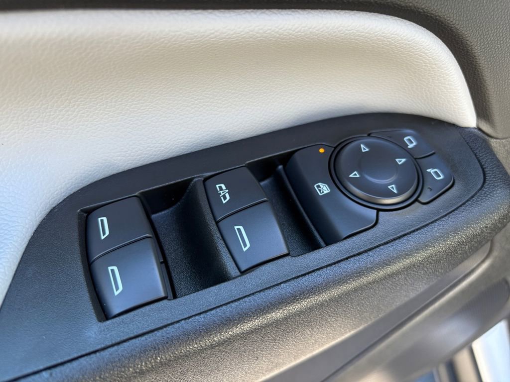 Used 2022 Chevrolet Equinox LT image 12