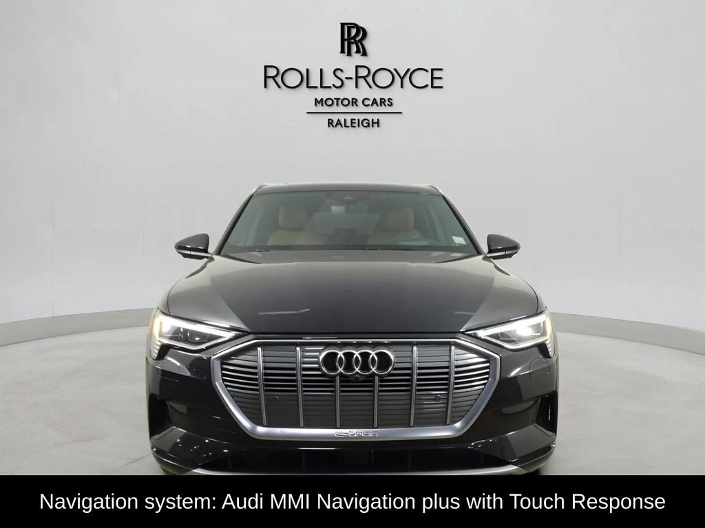Used 2019 Audi e-tron Prestige w/ Prestige Package AWD/4WD image 2