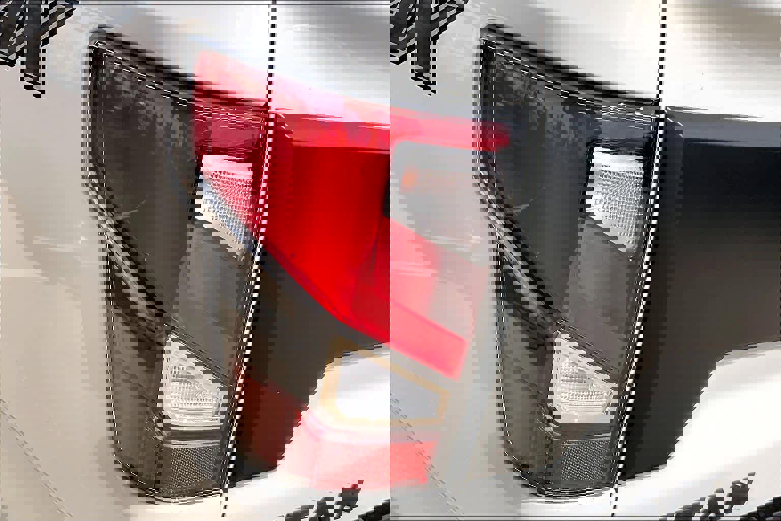 Used 2024 Nissan Titan PRO-4X w/ Pro-4x Convenience Package image 29