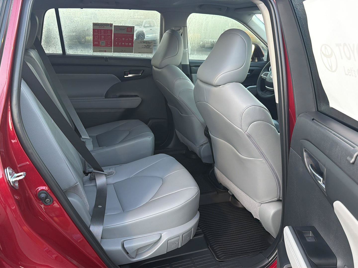 New 2026 Toyota Highlander XLE AWD/4WD image 13