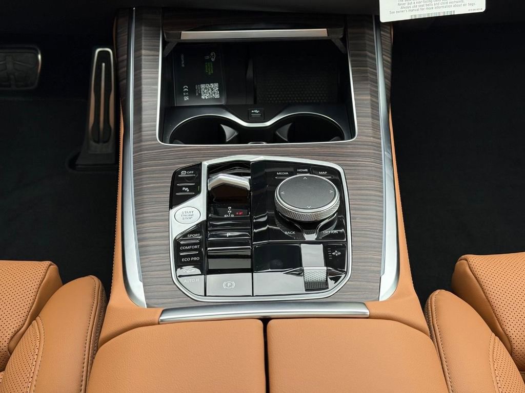 New 2026 BMW X7 xDrive40i w/ M Sport Package image 9