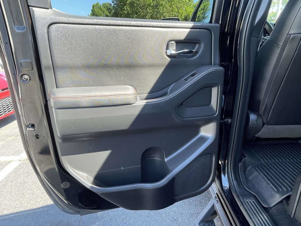 Used 2023 Nissan Frontier PRO-4X w/ Pro-4X Premium Package AWD/4WD image 14